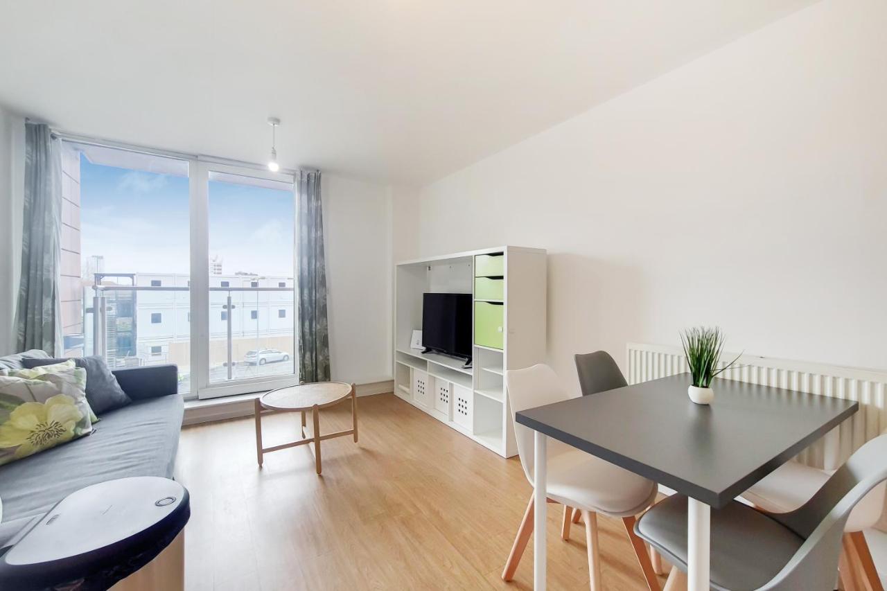Free Parking - Two Bed Apartment By London Docklands Exteriér fotografie
