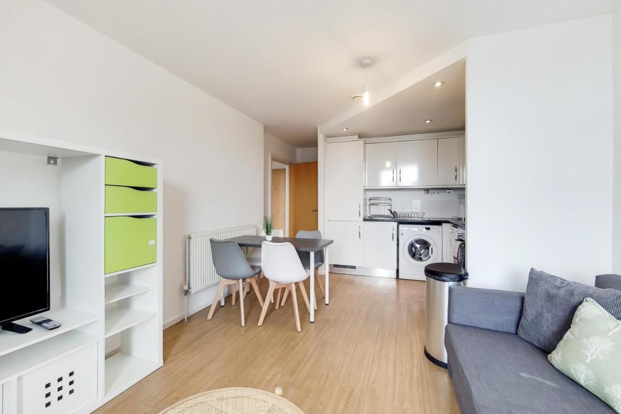 Free Parking - Two Bed Apartment By London Docklands Exteriér fotografie